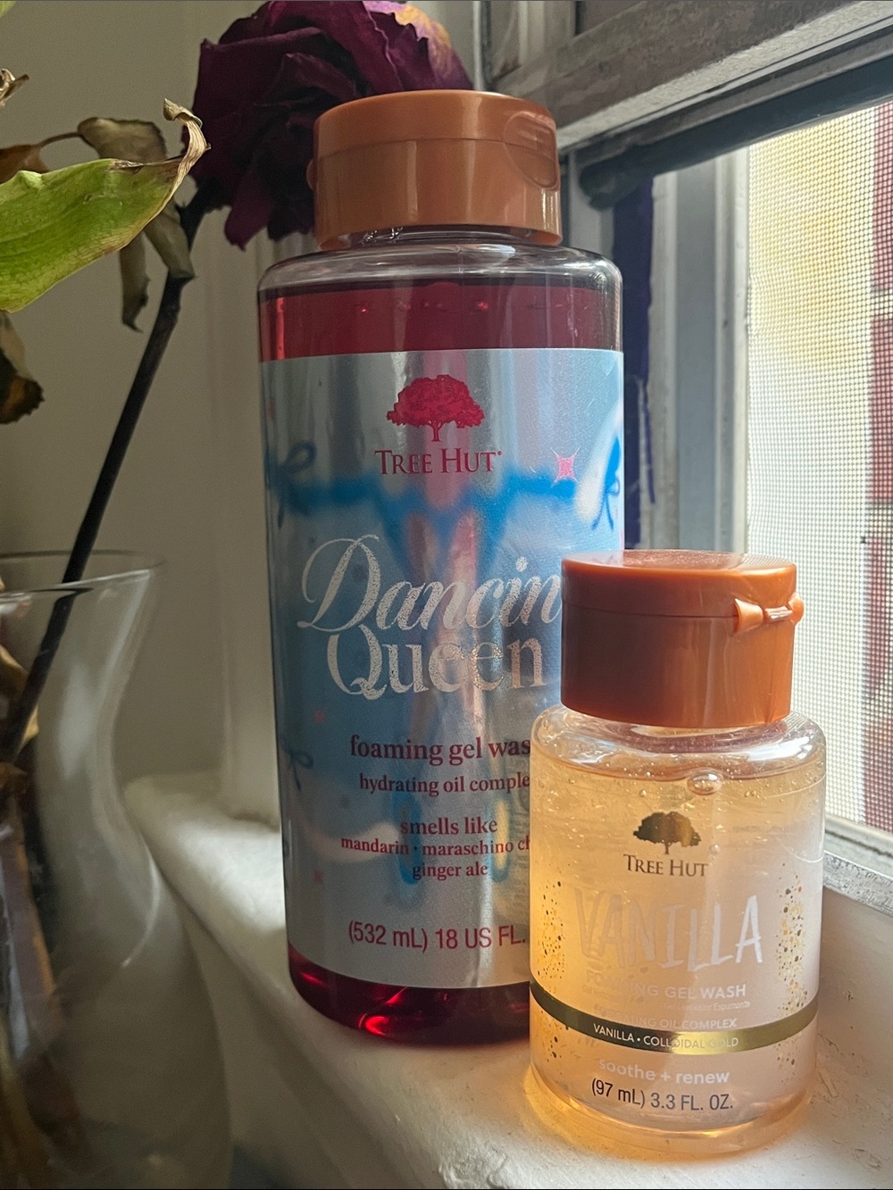 Tree Hut Dancin' Queen & Vanilla Foaming Gel Wash